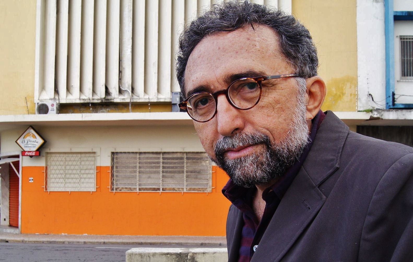Escritor Ronaldo Correia de Brito fala sobre a literatura hoje no País