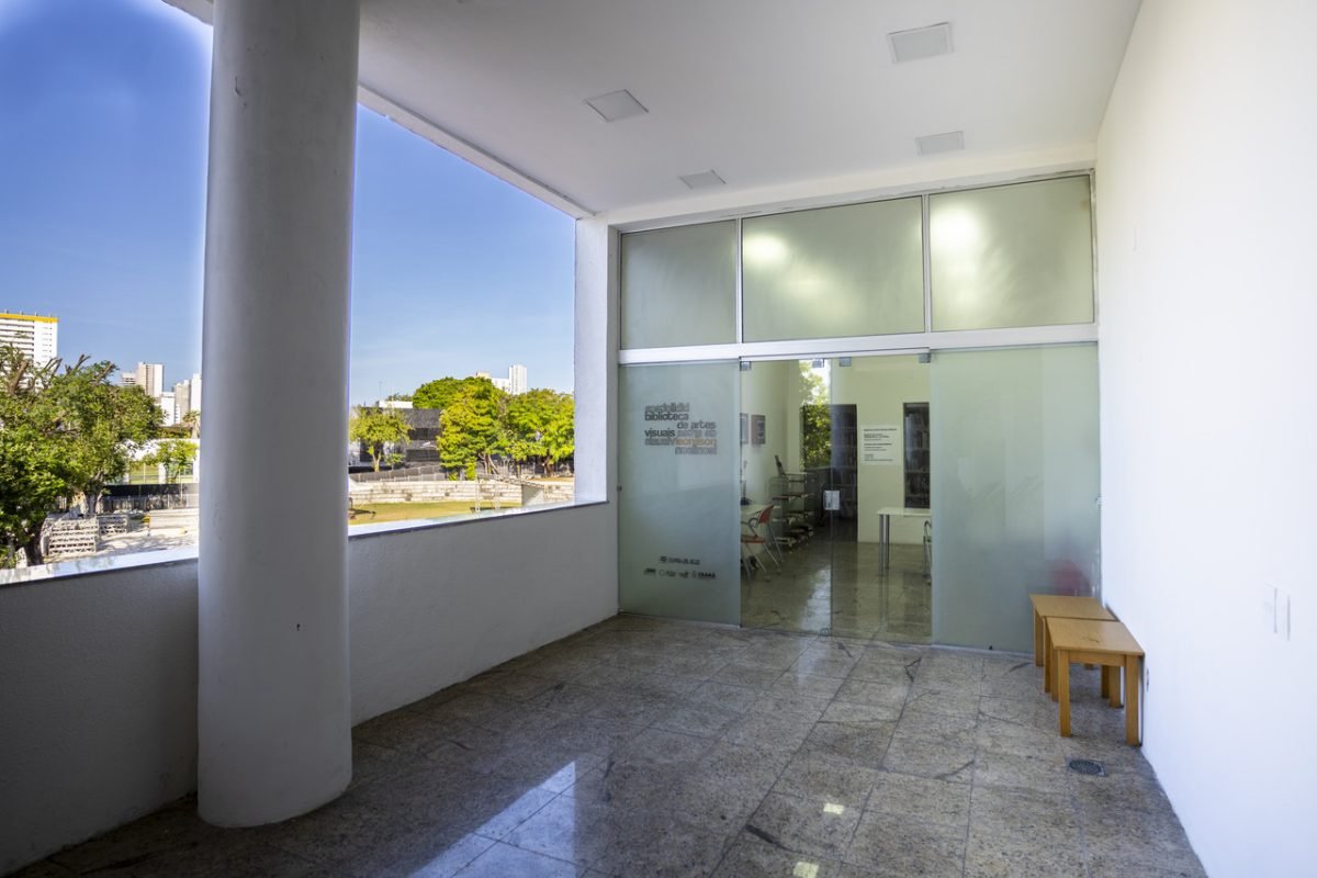 leonilson.jpg_Easy-Resize.com